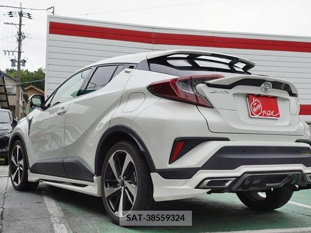 Toyota C-HR 2019-05 264252-13