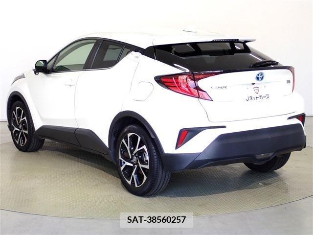 Toyota C-HR 2021-03 214726-6