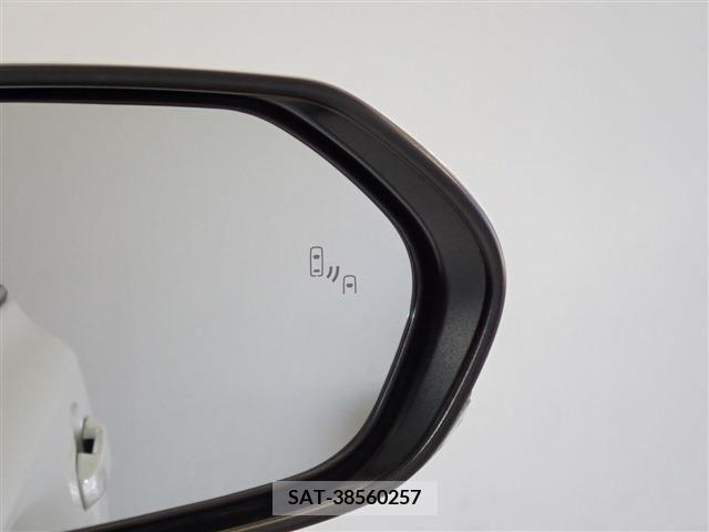 Toyota C-HR 2021-03 214726-22
