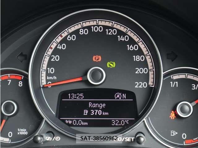 VolksWagen UP! 2017-09 383355-11