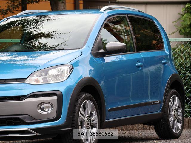VolksWagen UP! 2017-09 383355-28