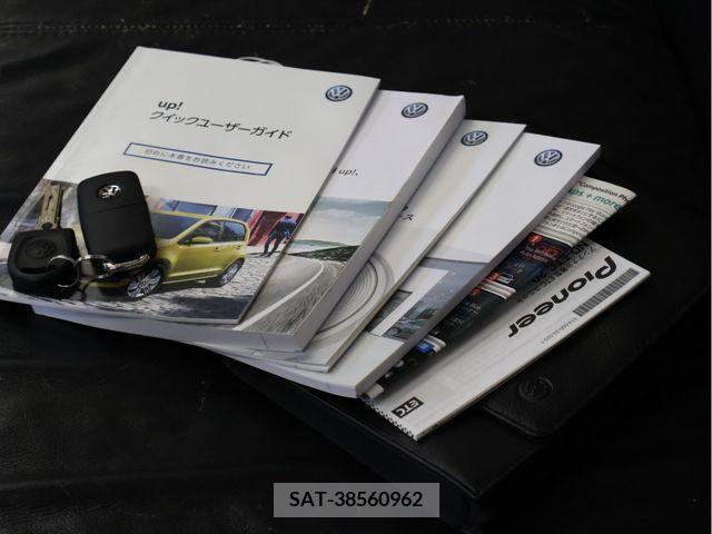 VolksWagen UP! 2017-09 383355-22