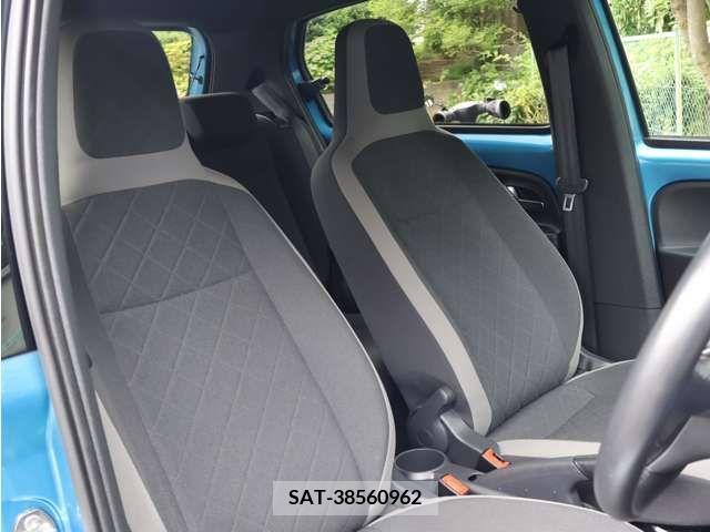 VolksWagen UP! 2017-09 383355-16