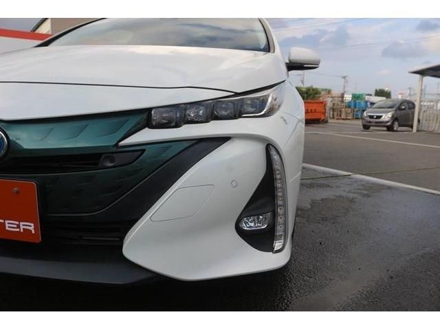 Toyota PRIUS PHV 2017-06 8366-5