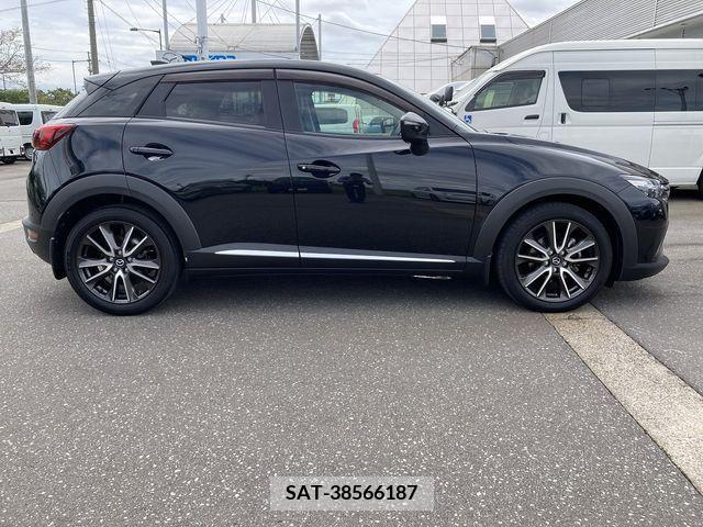 Mazda CX-3 2015-06 351054-3