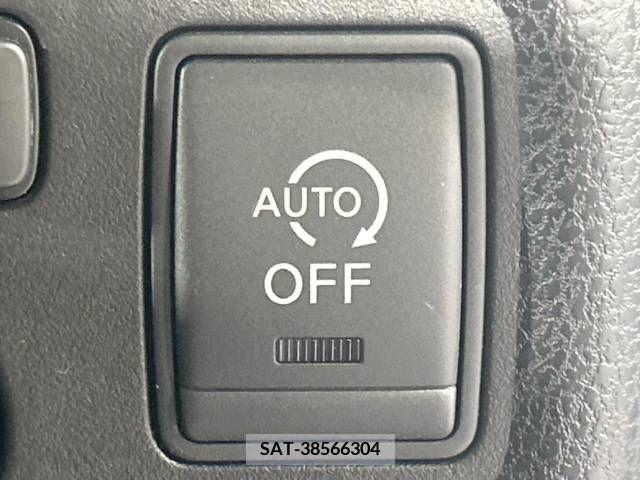 Nissan NOTE 2013-12 365443-7