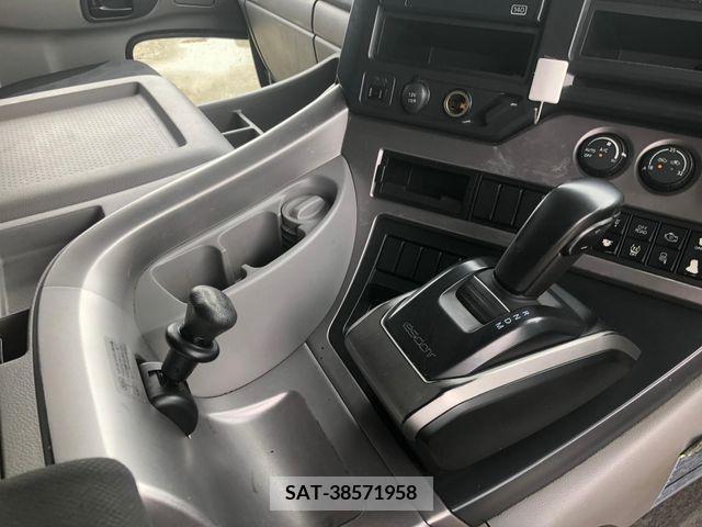 Nissan QUON 2018-09 354595-26