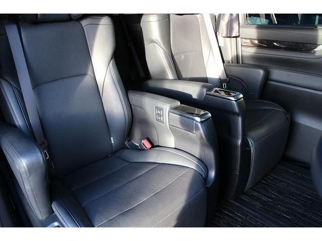 Toyota VELLFIRE 2018-02 188409-13