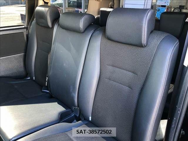 Toyota VOXY 2013-01 289176-4