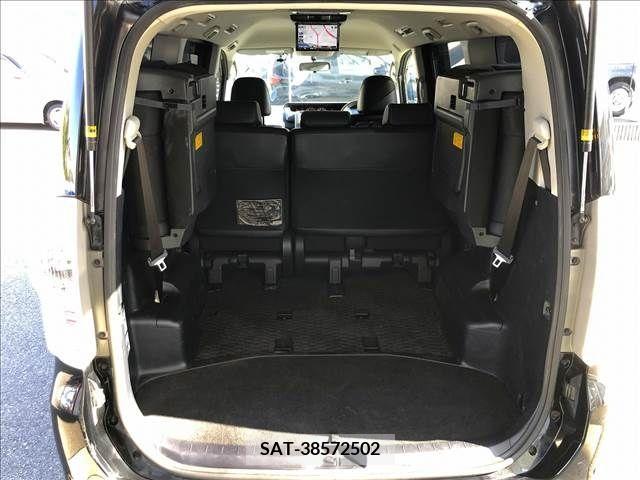 Toyota VOXY 2013-01 289176-6