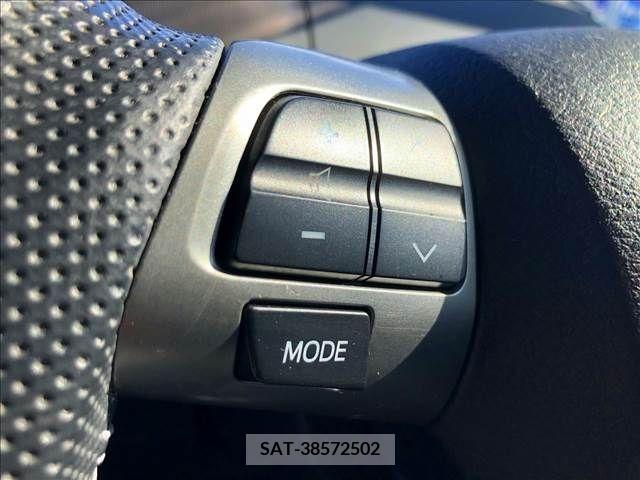 Toyota VOXY 2013-01 289176-13