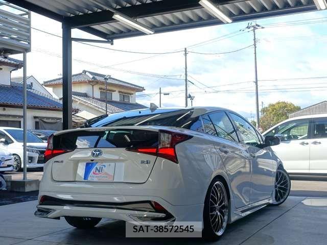 Toyota PRIUS 2020-12 211457-7