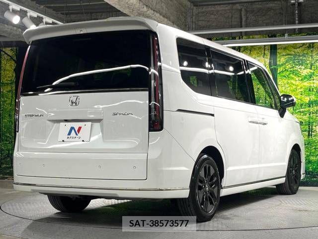 Honda STEP WGN 2022-07 324719-18