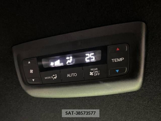 Honda STEP WGN 2022-07 324719-7