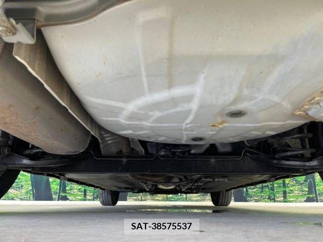 Nissan TIIDA 2012-01 326893-19