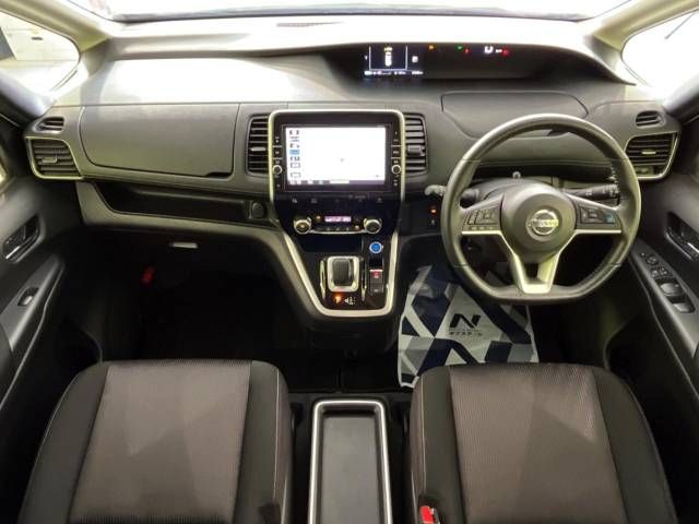 Nissan SERENA 2019-01 182821-1