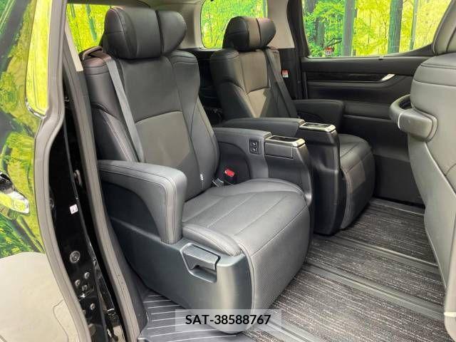 Toyota ALPHARD 2023-01 389036-9