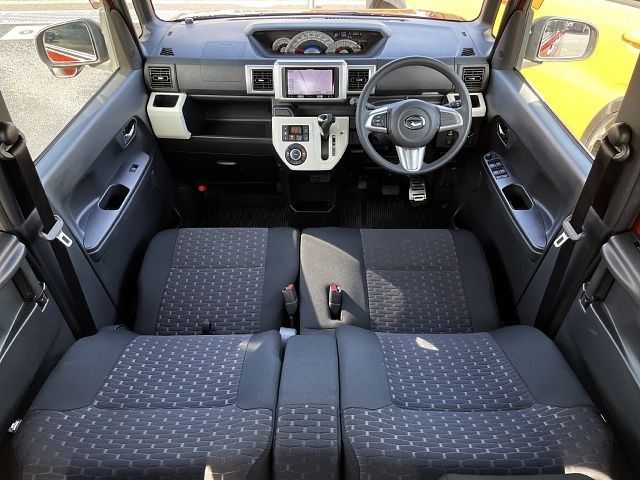 Daihatsu WAKE 2014-12 181930-1