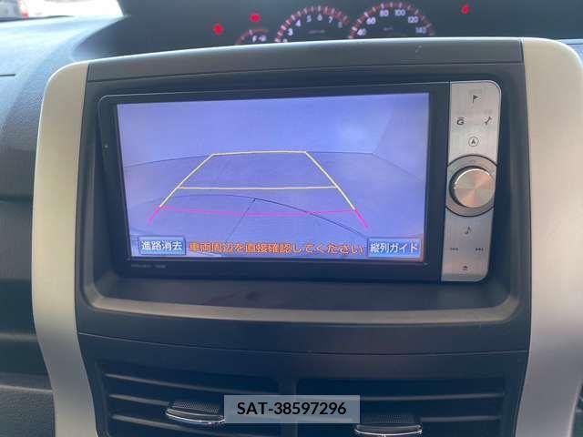 Toyota VOXY 2011-06 348775-15