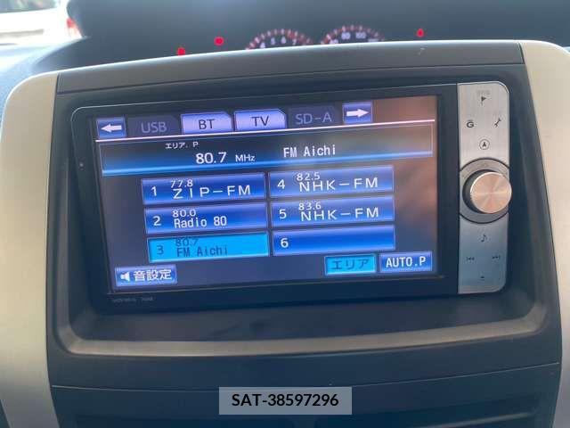 Toyota VOXY 2011-06 348775-14