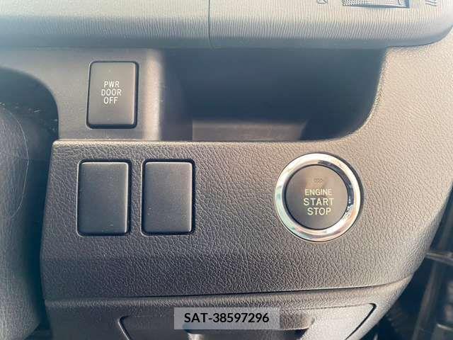 Toyota VOXY 2011-06 348775-17