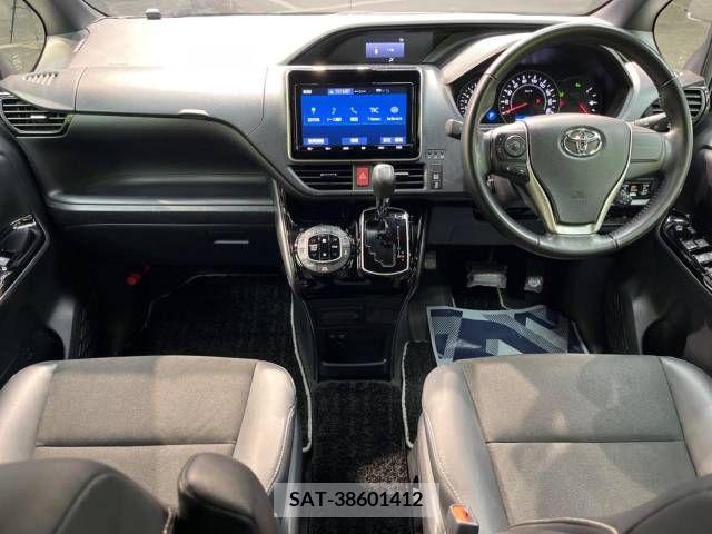 Toyota NOAH 2019-02 321603-1
