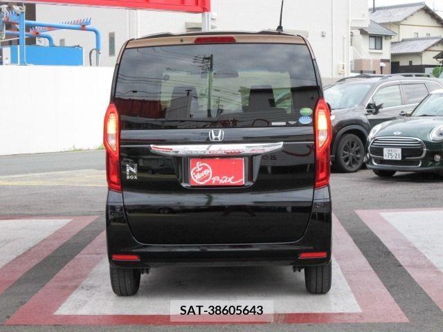Honda N BOX 2019-04 307024-5