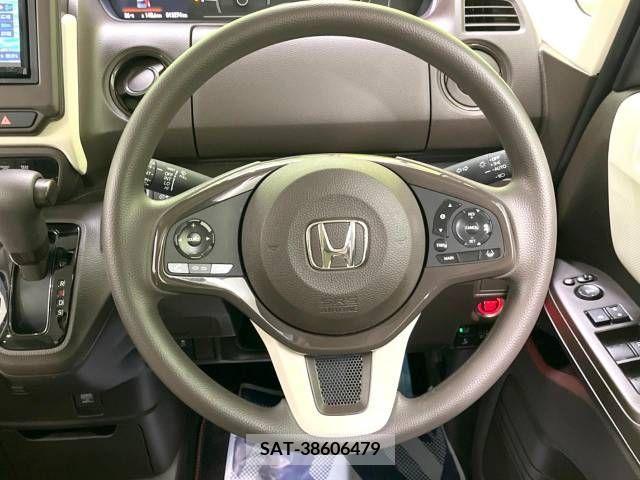 Honda N BOX 2022-05 278754-8