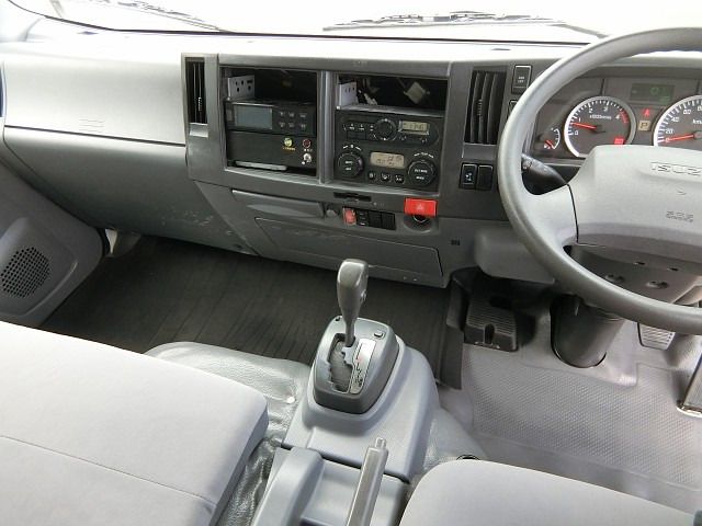 Isuzu ELF TRUCK 2017-02 8614-14