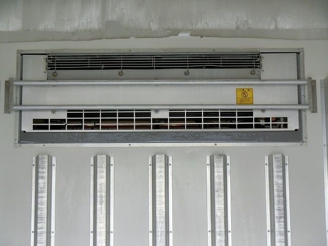 Isuzu ELF TRUCK 2017-02 8614-13