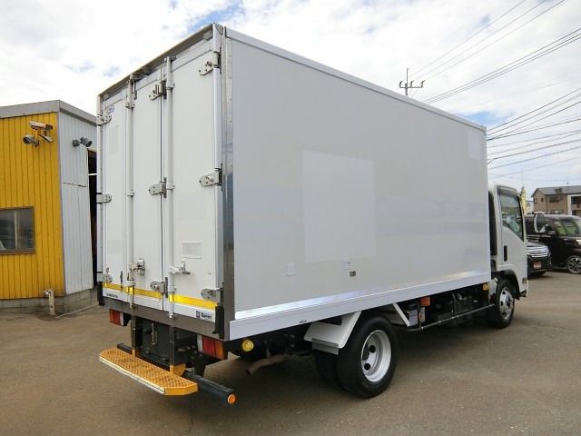 Isuzu ELF TRUCK 2017-02 8614-1