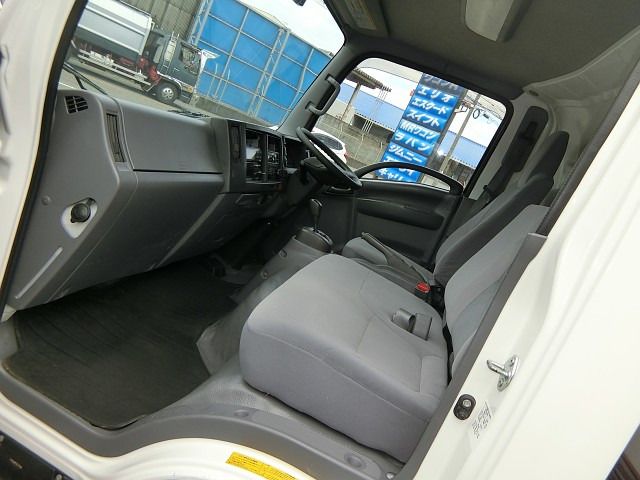 Isuzu ELF TRUCK 2017-02 8614-18