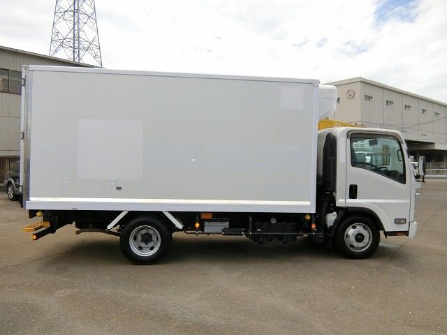 Isuzu ELF TRUCK 2017-02 8614-7