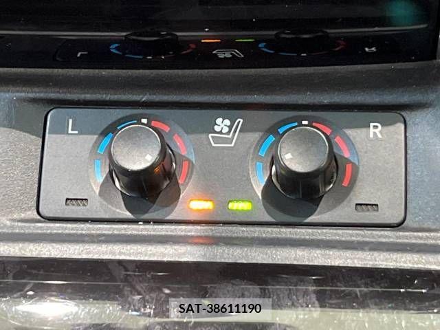 Toyota ALPHARD 2021-06 221940-7