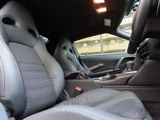 Nissan GT-R 2022-03 25924-13