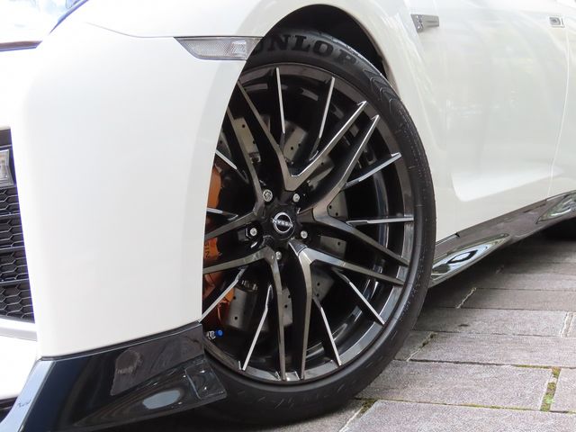 Nissan GT-R 2022-03 25924-9