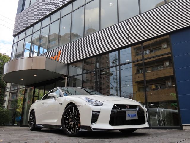 Nissan GT-R 2022-03 25924-19