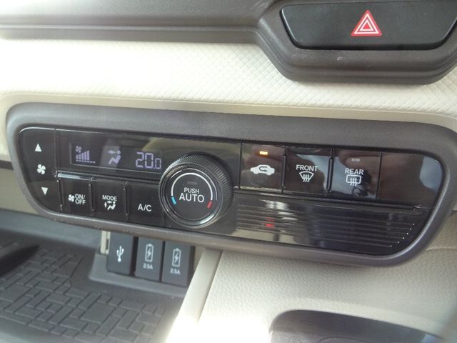 Honda N BOX 2018-07 8949-17