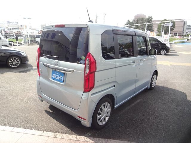 Honda N BOX 2018-07 8949-1