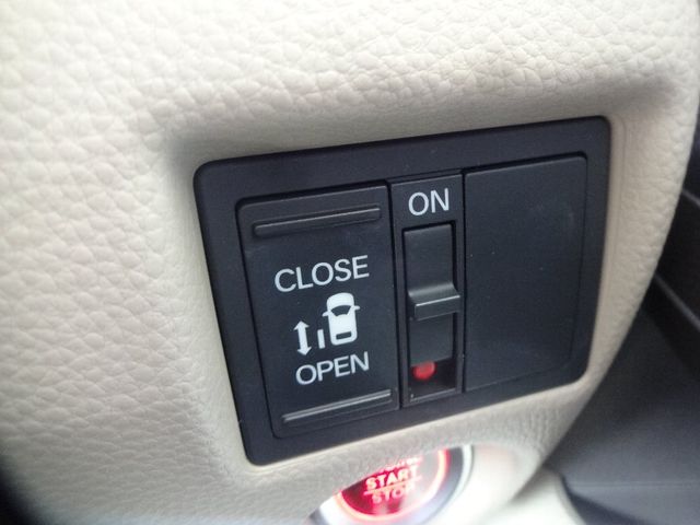 Honda N BOX 2018-07 8949-23