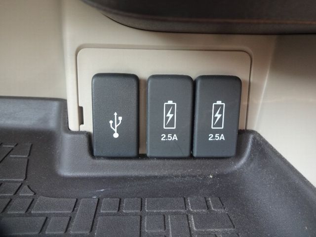 Honda N BOX 2018-07 8949-11