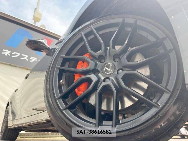 Lexus IS 2022-07 275445-12