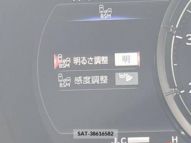 Lexus IS 2022-07 275445-4
