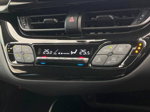 Toyota C-HR 2018-11 28858-5