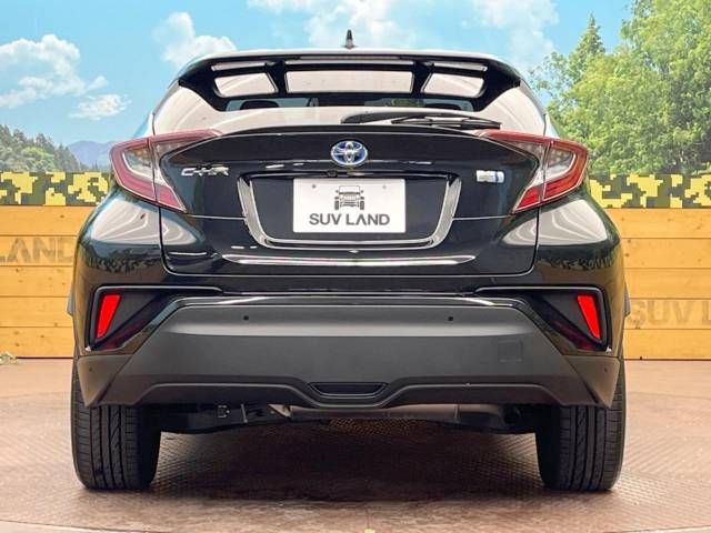 Toyota C-HR 2018-11 28858-15