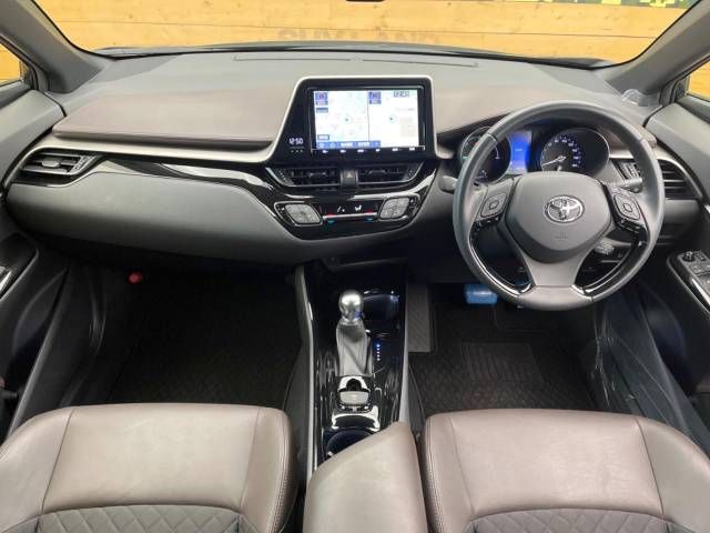 Toyota C-HR 2018-11 28858-1