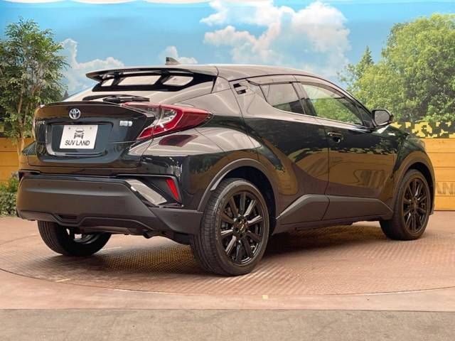 Toyota C-HR 2018-11 28858-17