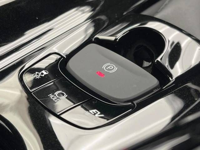 Toyota C-HR 2018-11 28858-6
