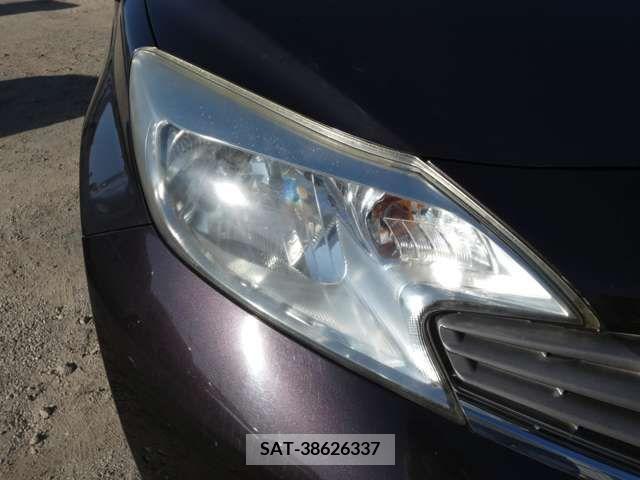 Nissan NOTE 2013-02 256846-19