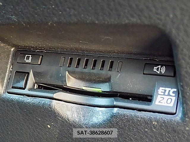Toyota C-HR 2018-03 331238-20